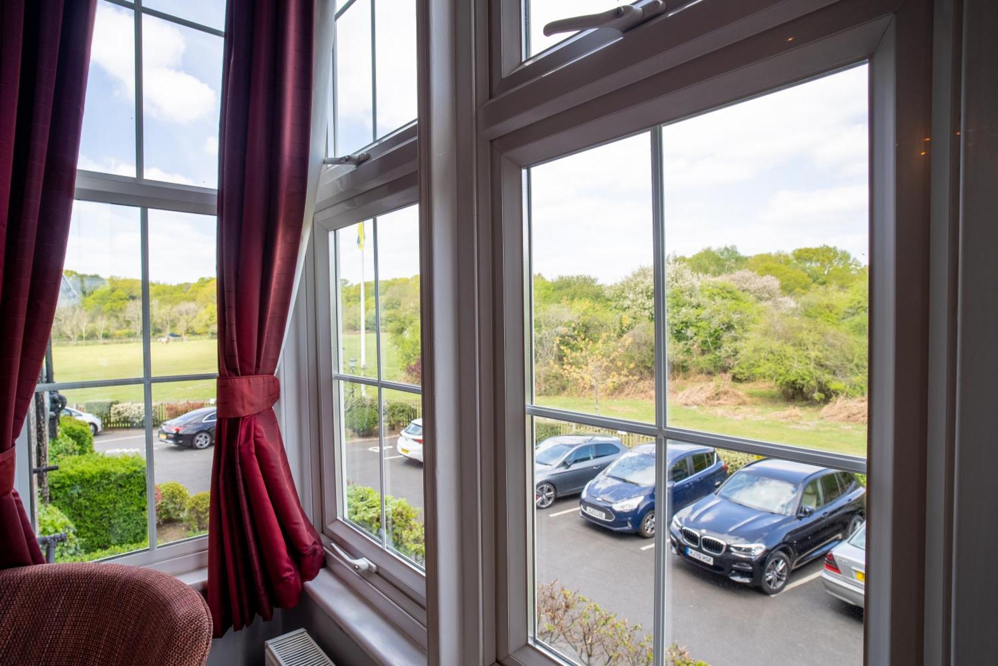 Balmer Lawn Brockenhurst Phòng bức ảnh